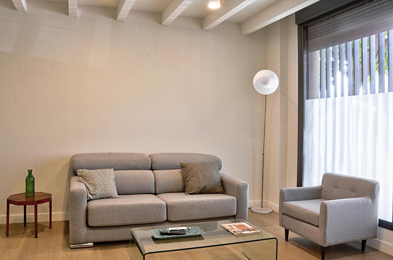Appartement De Dos En Triana