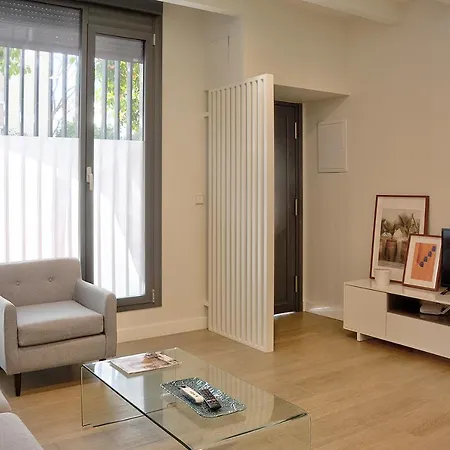 Apartamento De Dos Dormitorios En Triana Seville Exterior photo